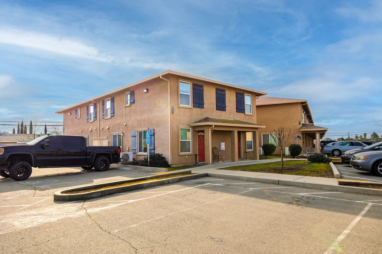 0781 - Photo 4 of 26