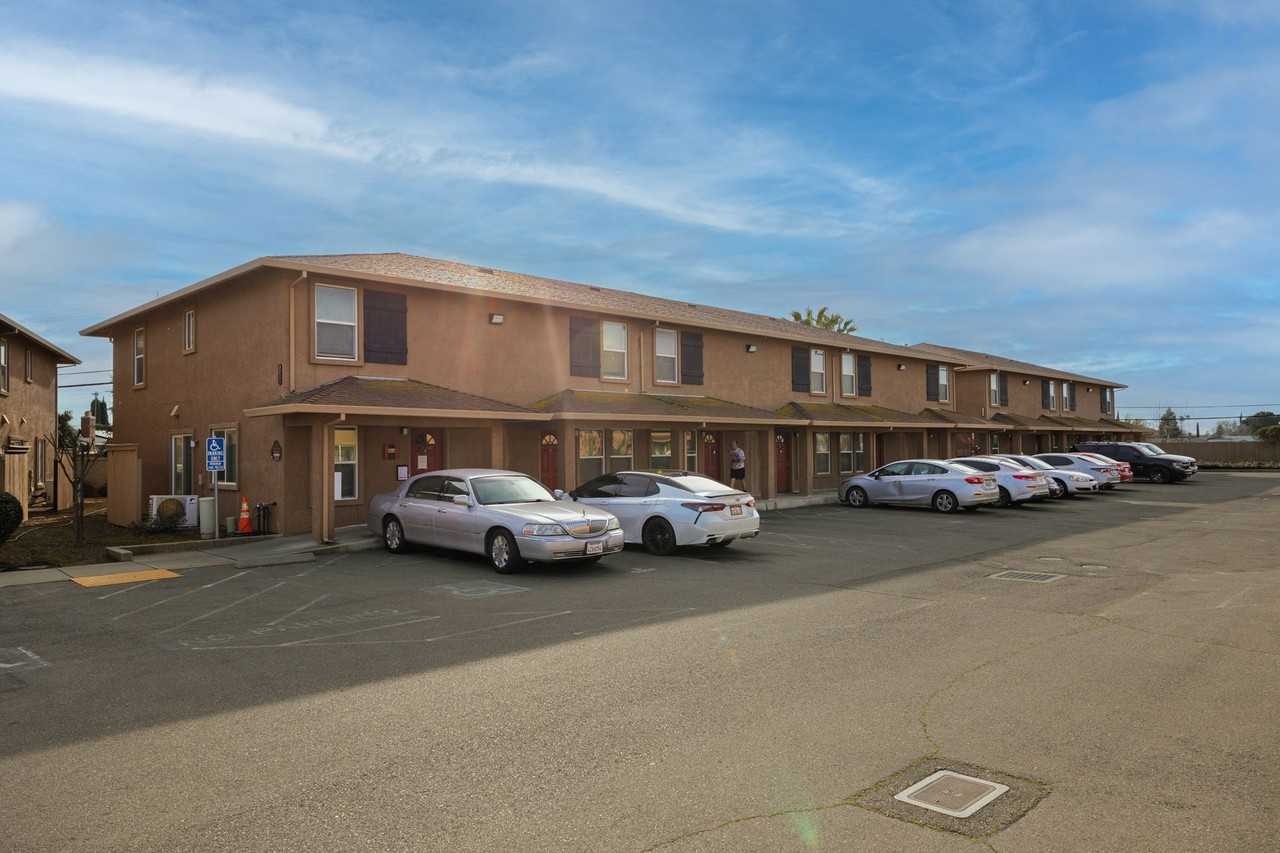 0781 - Photo 5 of 26