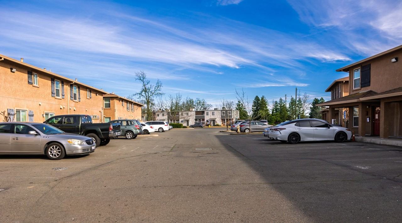 0781 - Photo 6 of 26