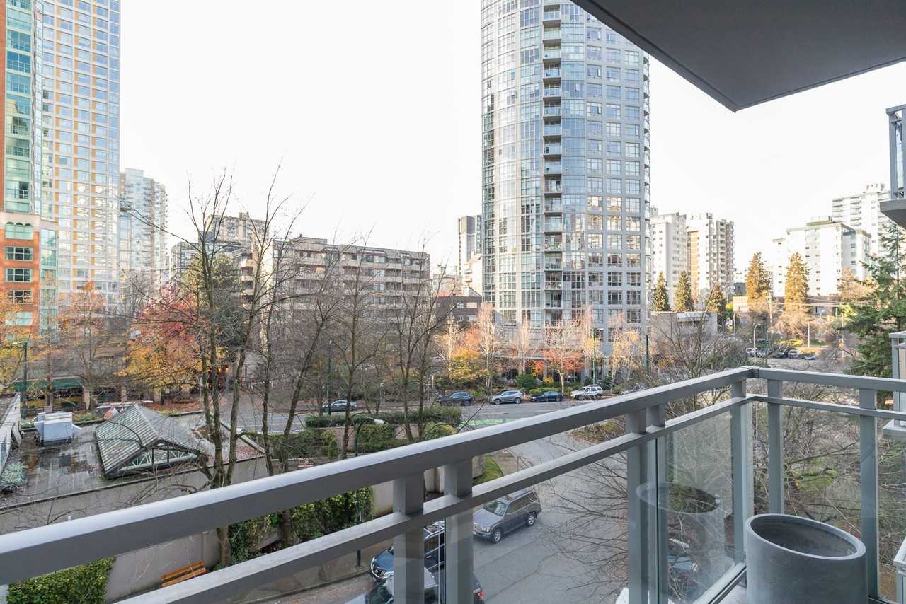 1033 Haro St - Photo 7 of 8