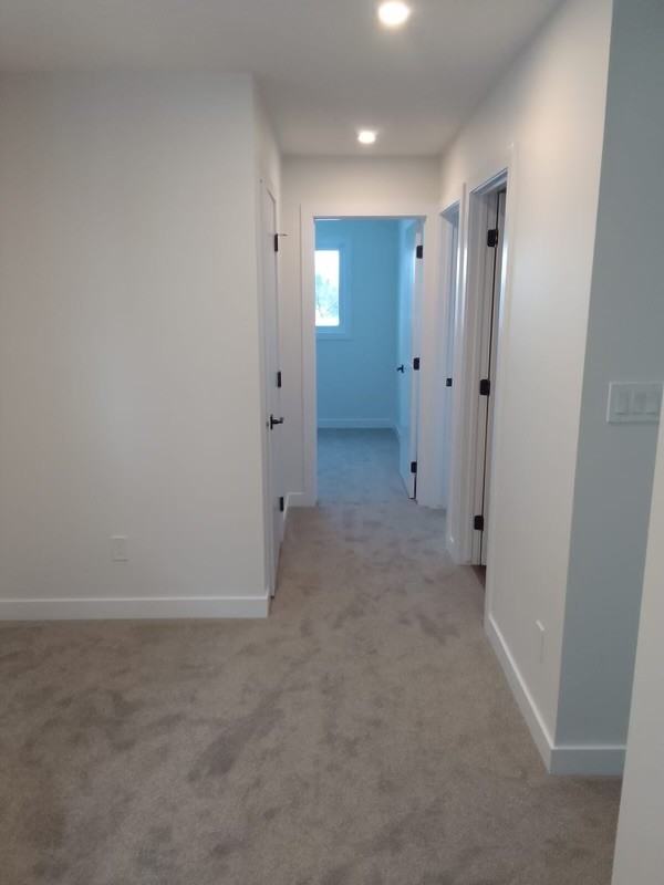 12468 47 St Nw - Photo 5 of 17