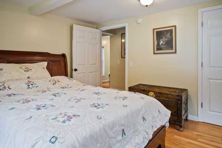 Feather St - Photo 5 of 20