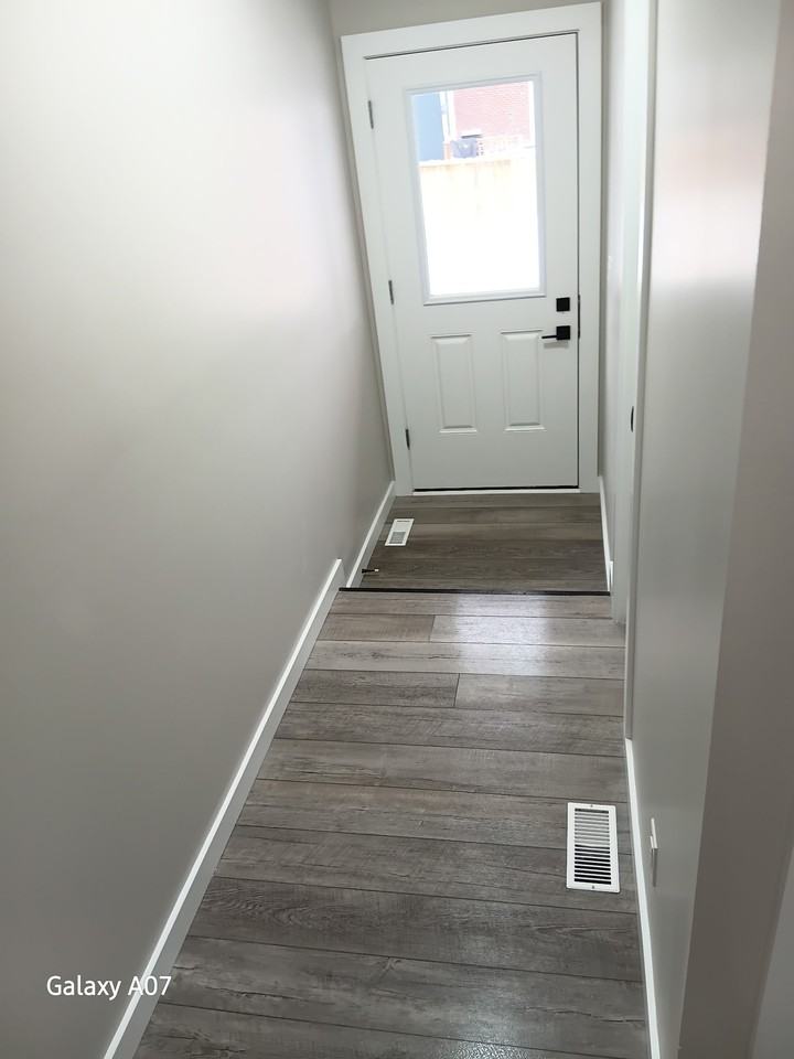 255 Woodlawn St - Photo 5 of 31