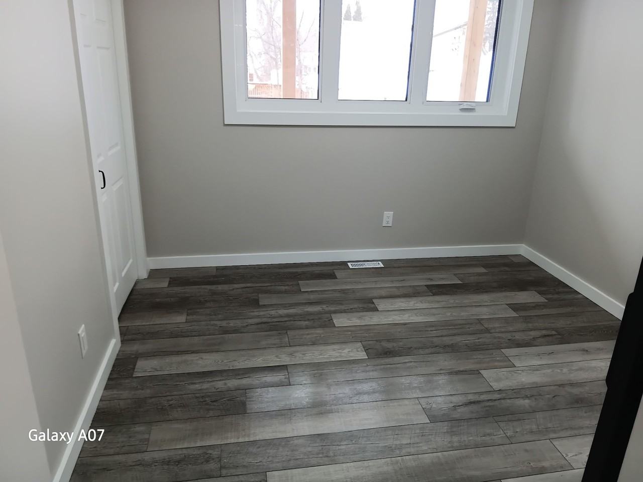 255 Woodlawn St - Photo 6 of 31