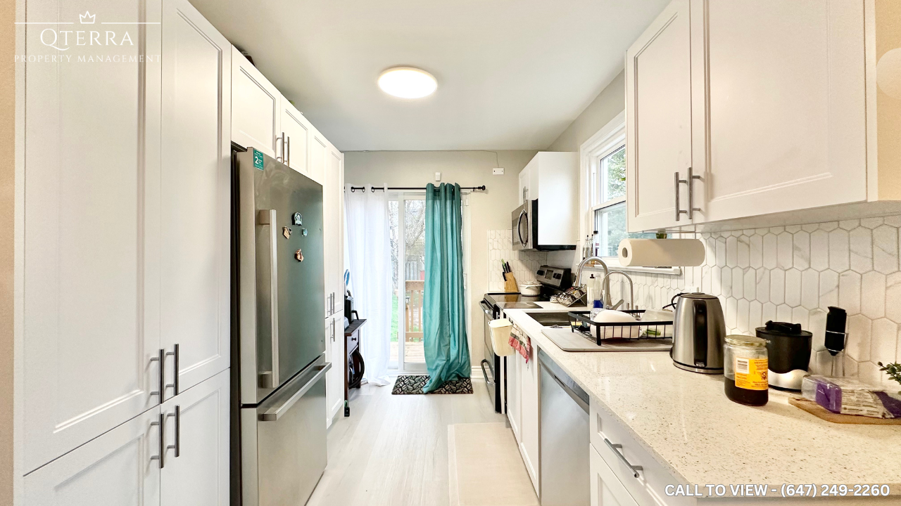 1-273 James St, Oshawa, Ontario L1H 4Y6 - Photo 2 of 11