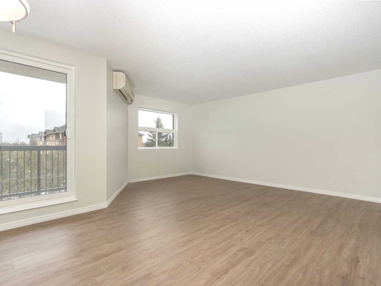 Place Notre Dame Apartments - Photo 6 of 23