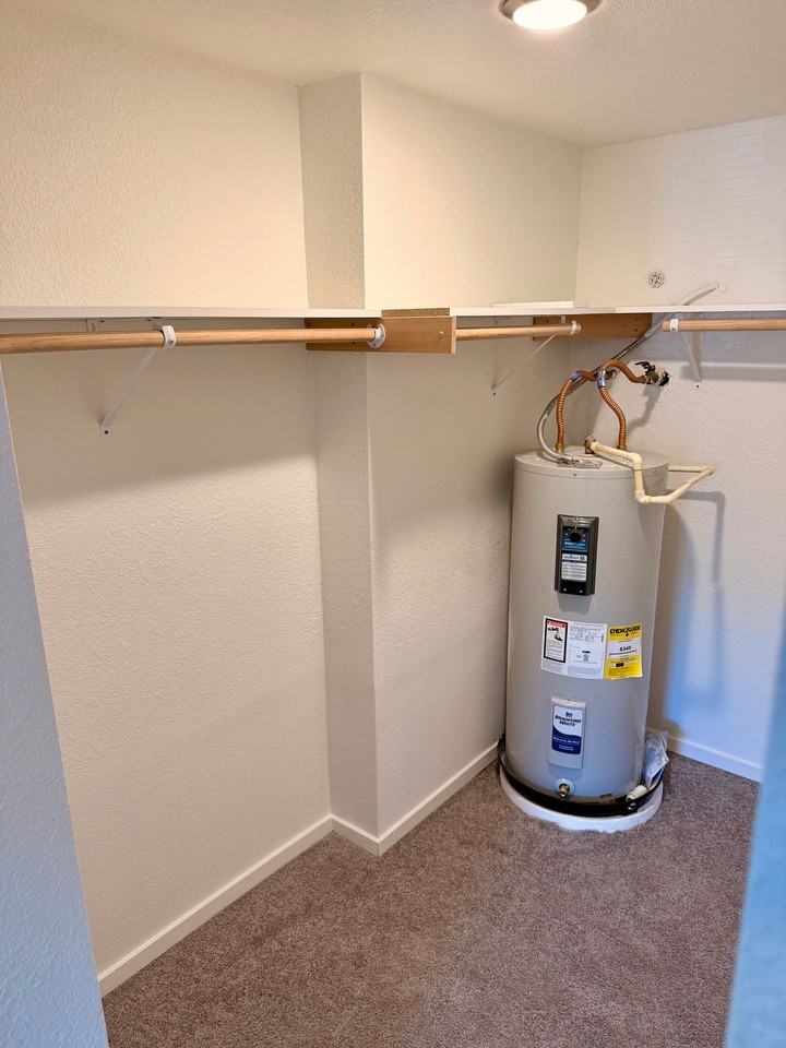 Eastway Circle Apartments - Photo 6 of 32