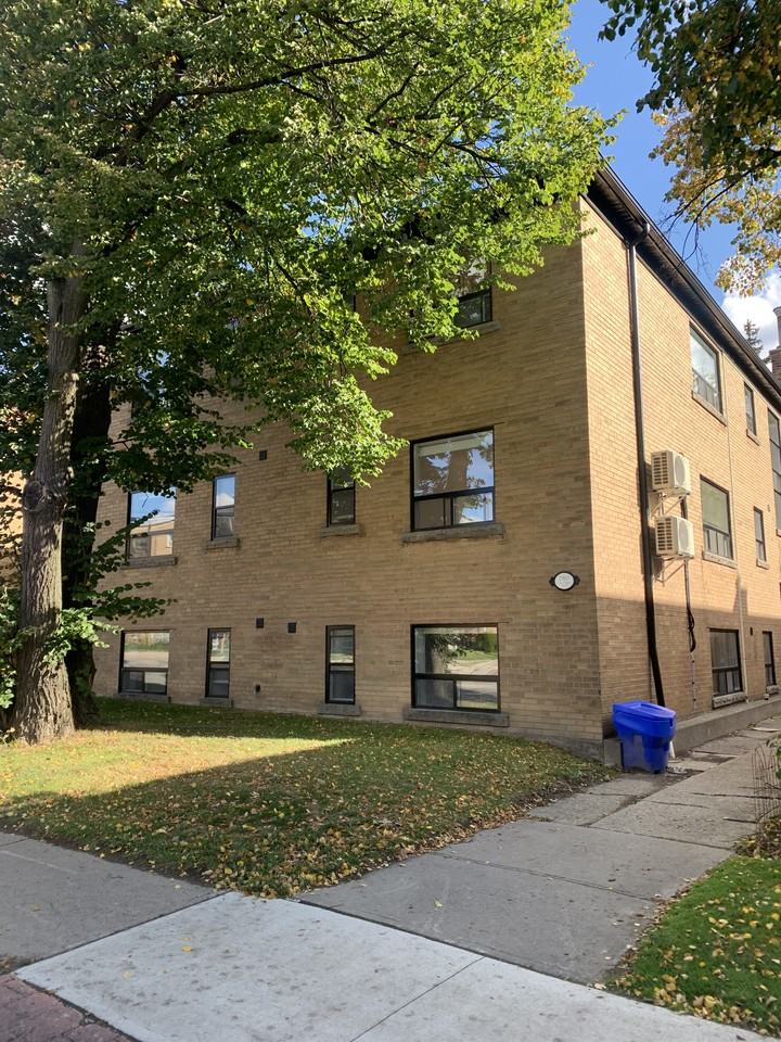 2901 St Clair Avenue East - Photo 3 of 10