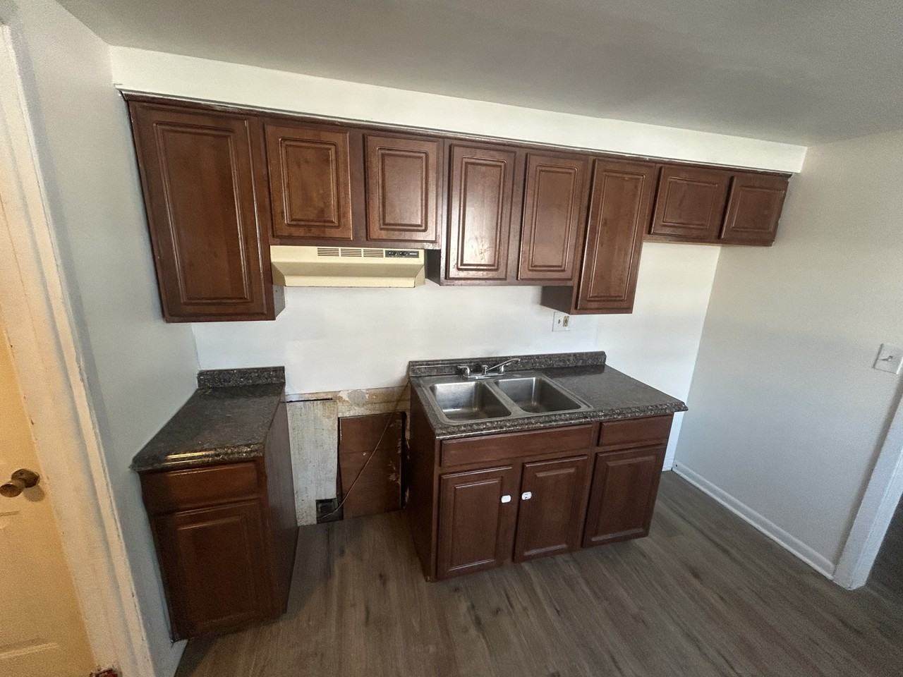 1651 W Turner St #2 - Photo 2 of 8