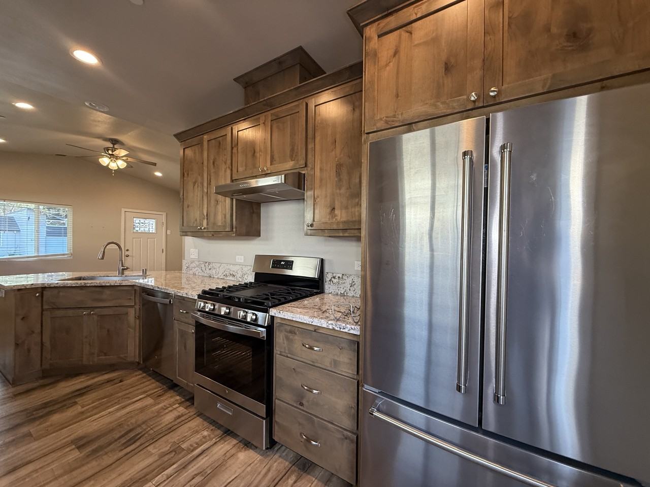 1472 Hooker Oak Ave #1 - Photo 4 of 13