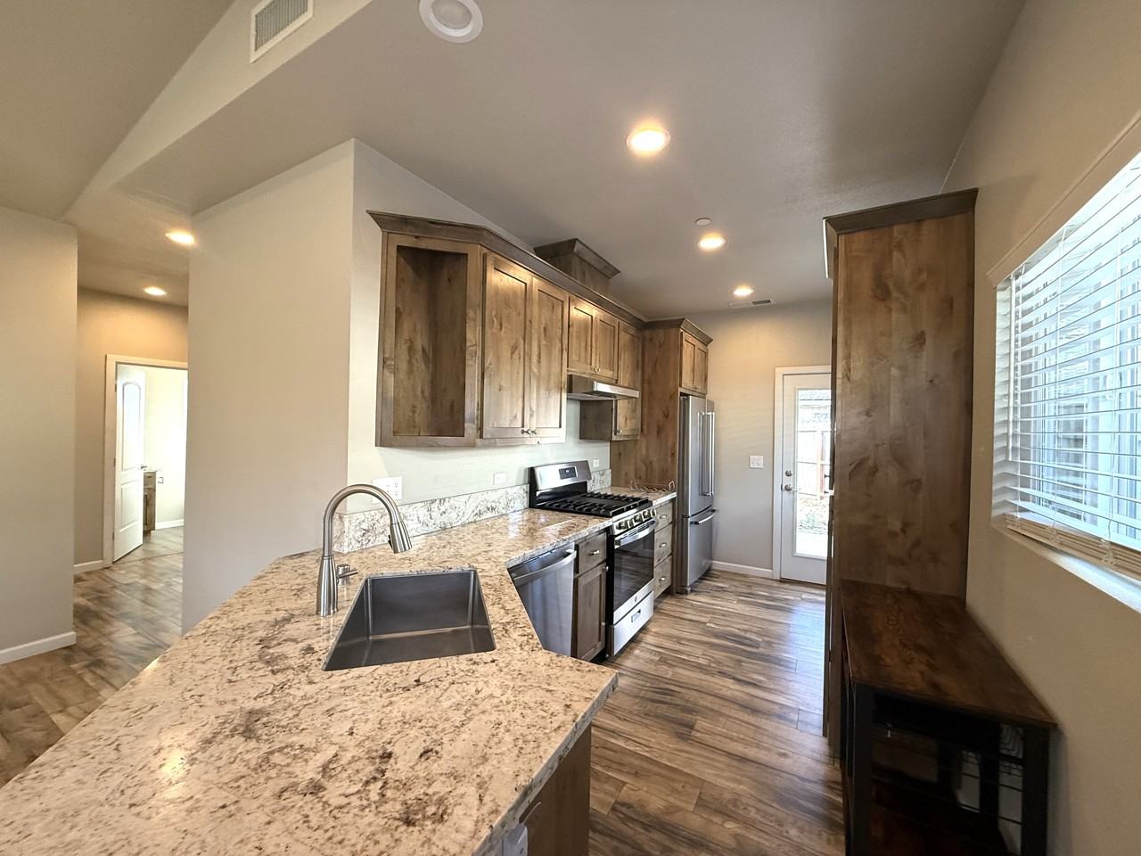 1472 Hooker Oak Ave #1 - Photo 5 of 13