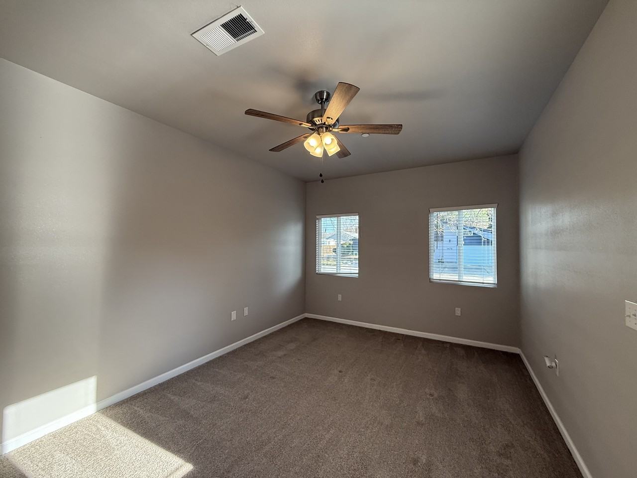 1472 Hooker Oak Ave #1 - Photo 7 of 13