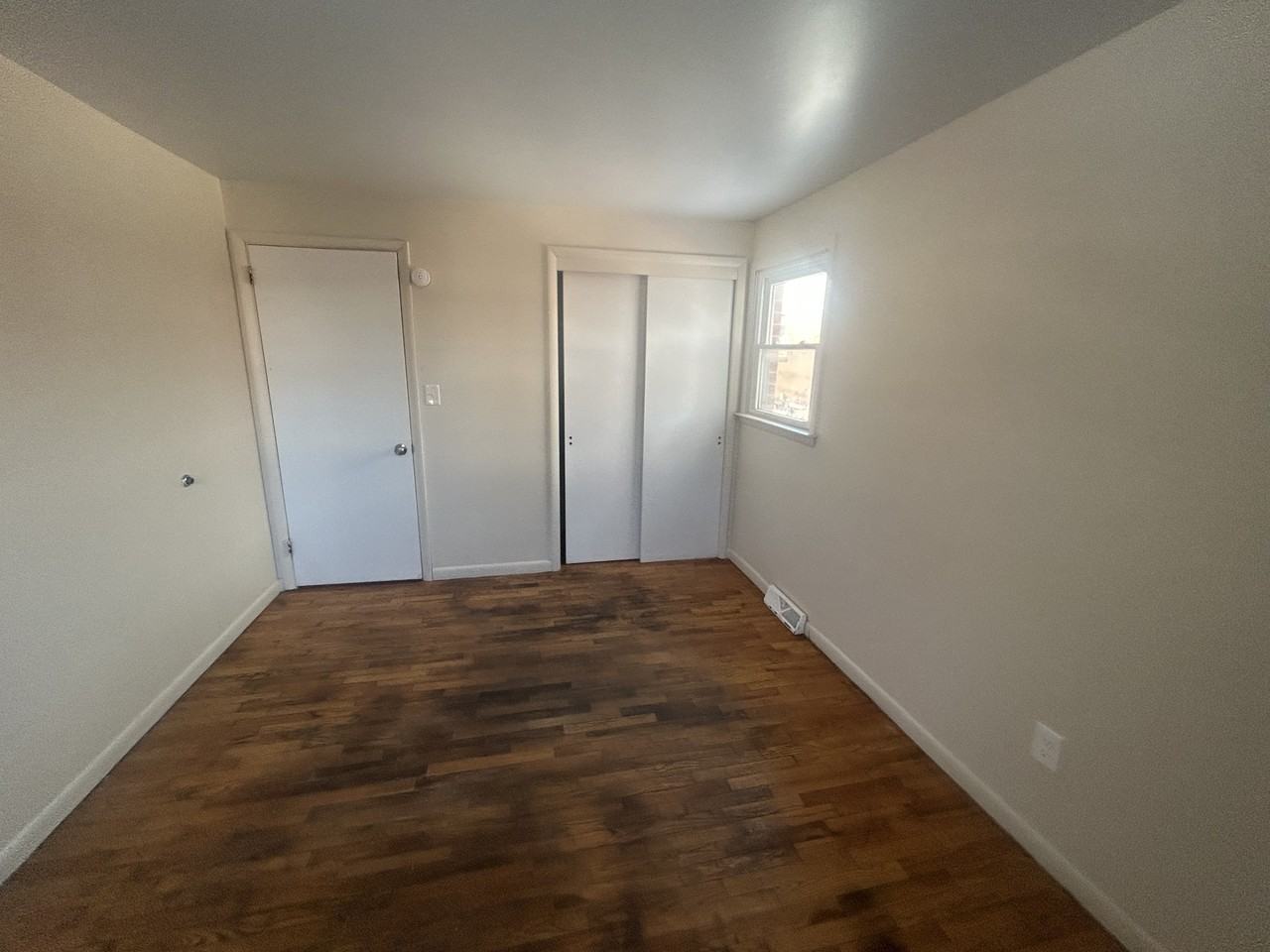 1613 W South St #1615APT1 - Photo 5 of 9