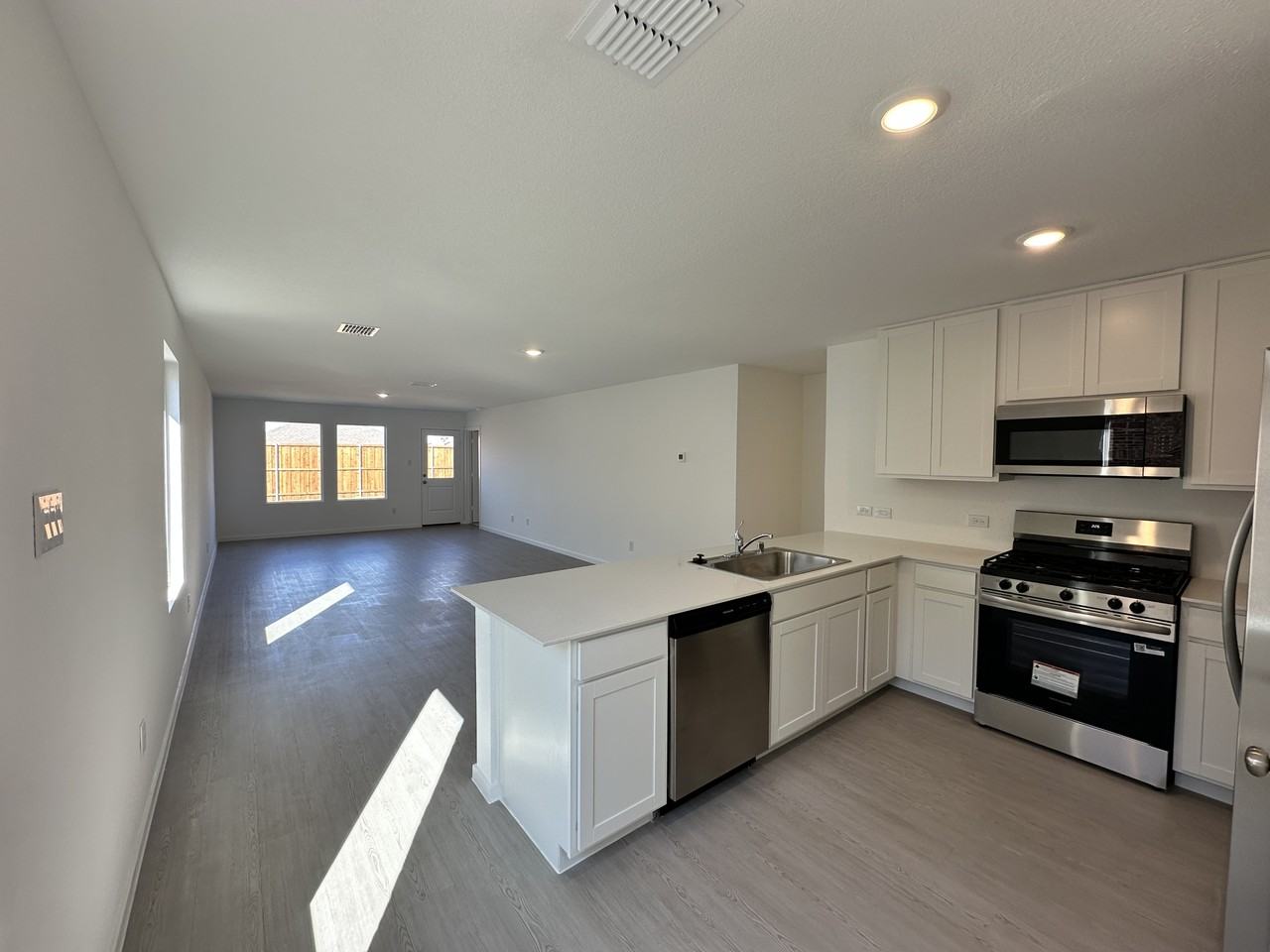 1617 Elliott Rd #1 - Photo 3 of 28