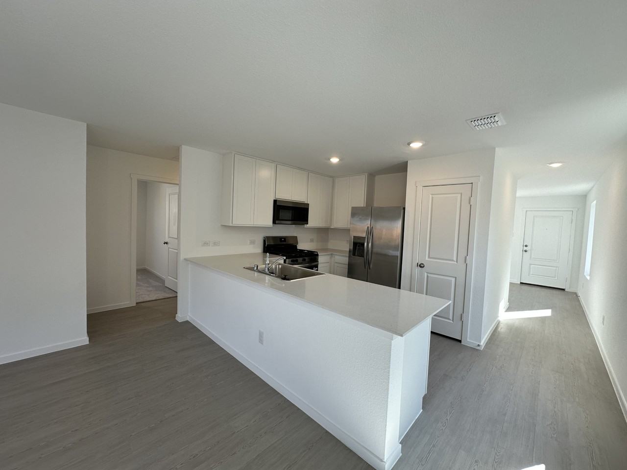 1617 Elliott Rd #1 - Photo 4 of 28