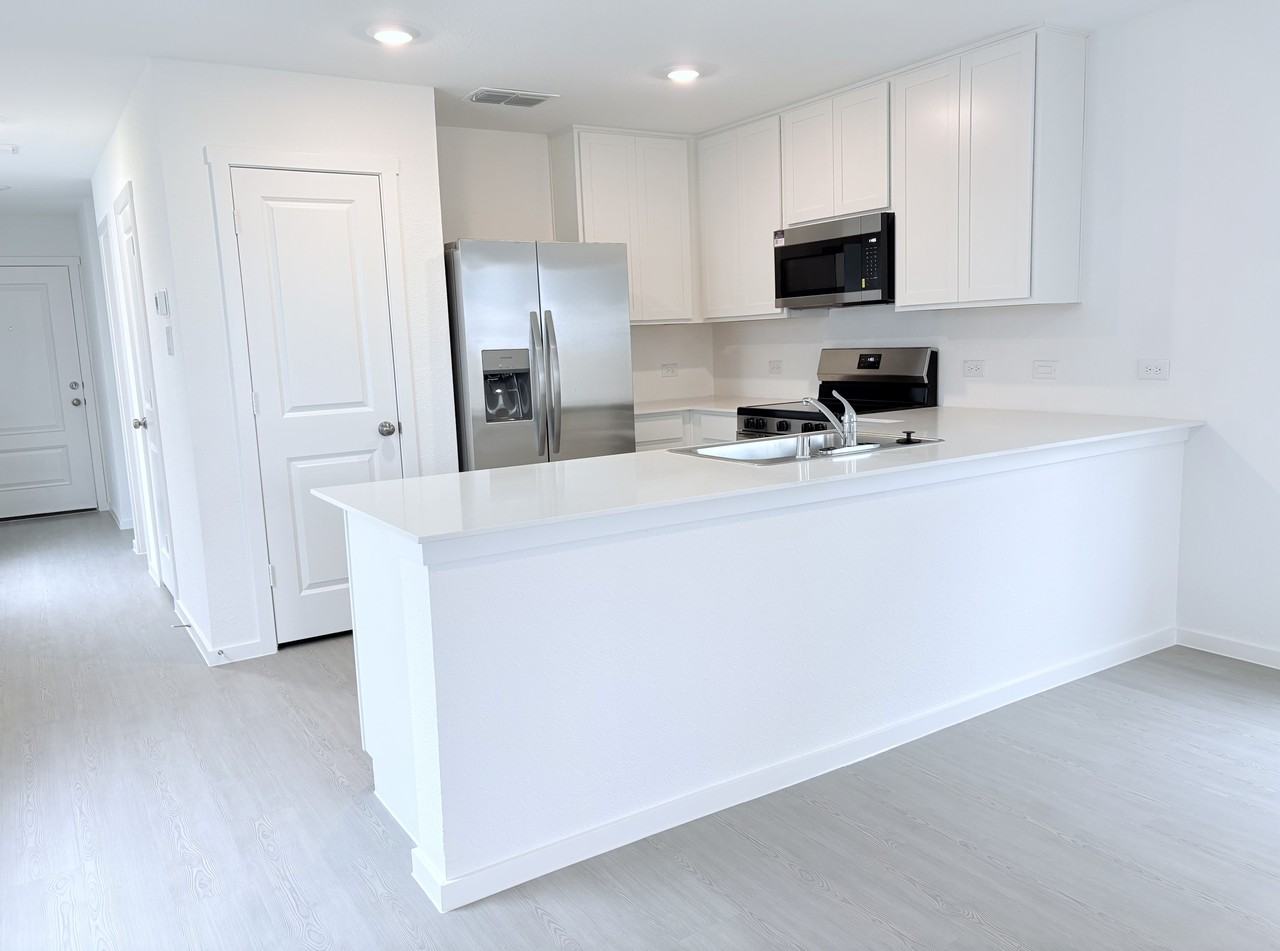 719 Wagtail Dr #1 - Photo 3 of 34