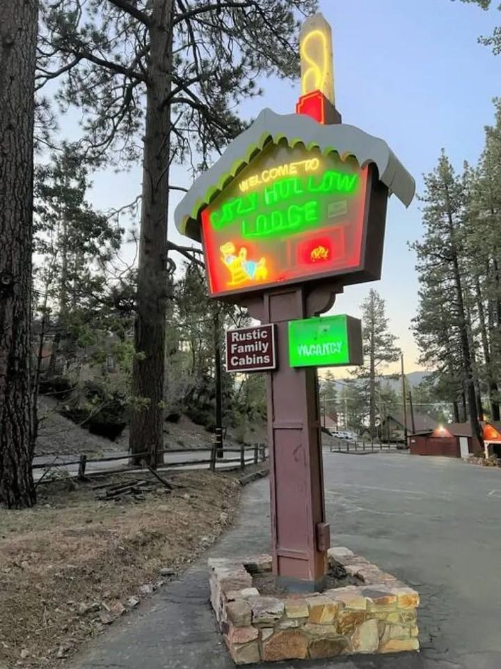 Cozy Hollow Lodge, Big Bear, CA - Photo 2 of 15