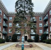 featured image of 2464 Harney St #39