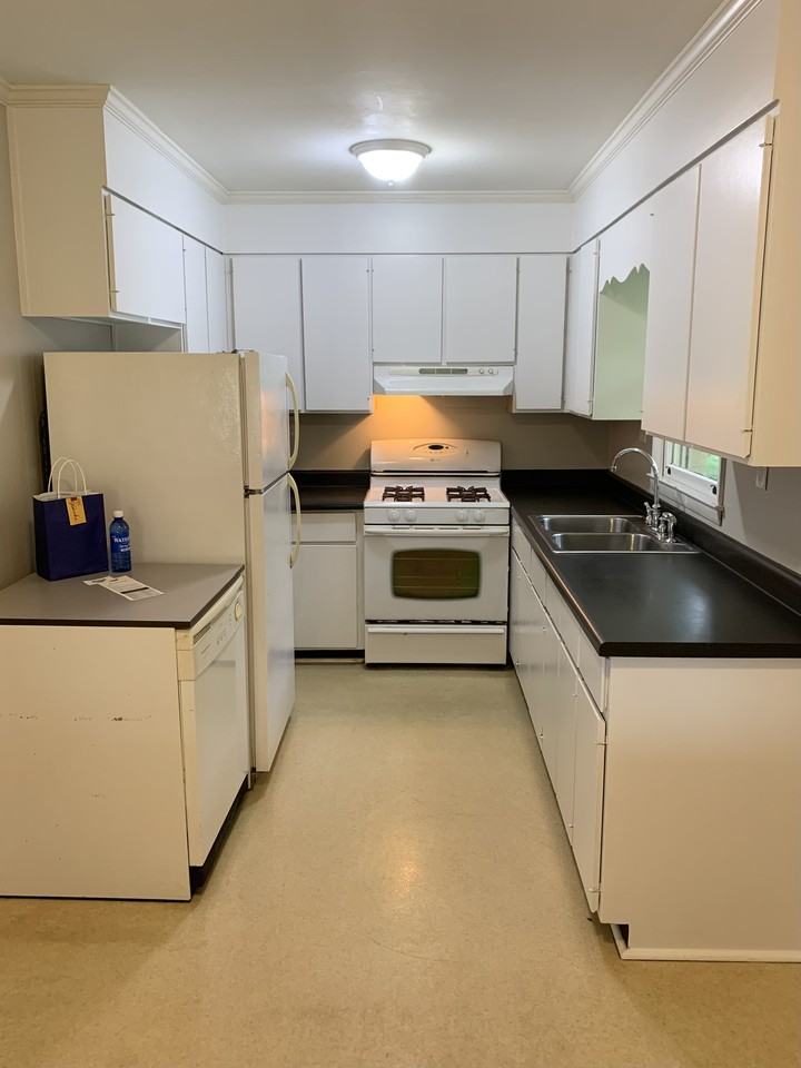 145 Seminole Ave #1 - Photo 4 of 20