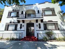 featured image of 443 Orange Ave