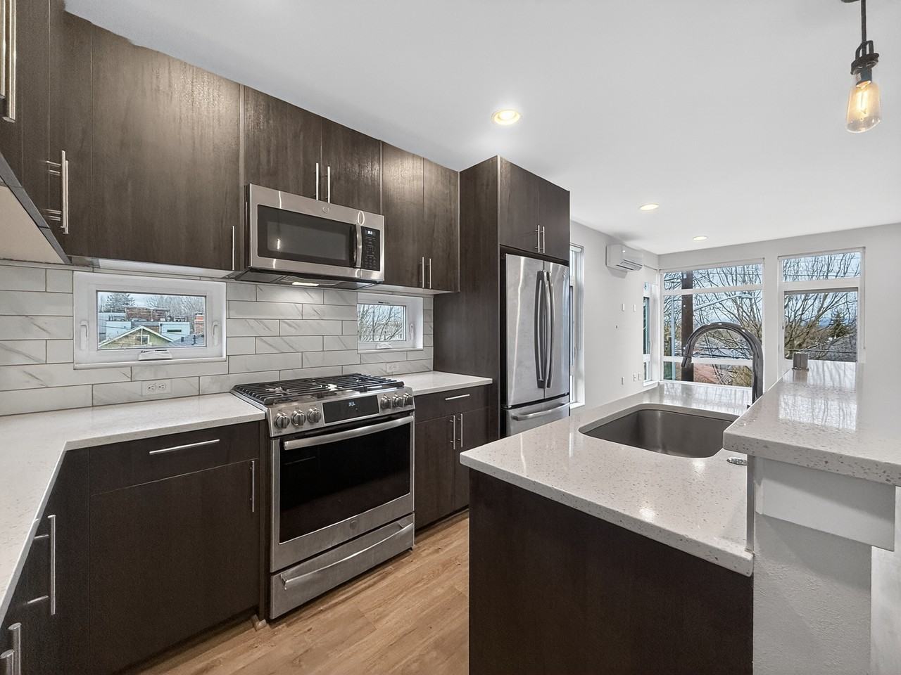 2013 15th Ave S #A - Photo 4 of 25