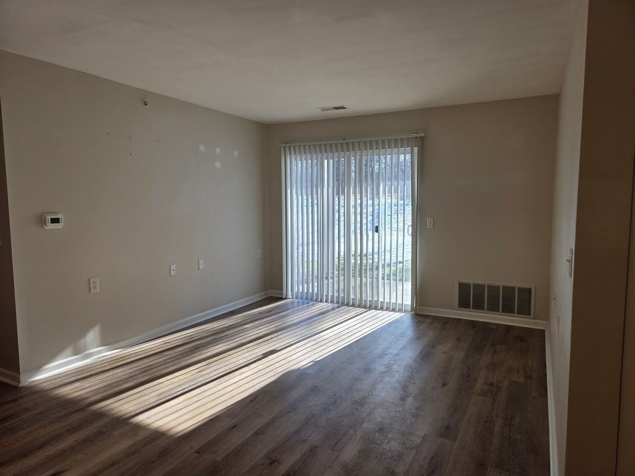 Eaglebrook Apartments - Photo 7 of 14