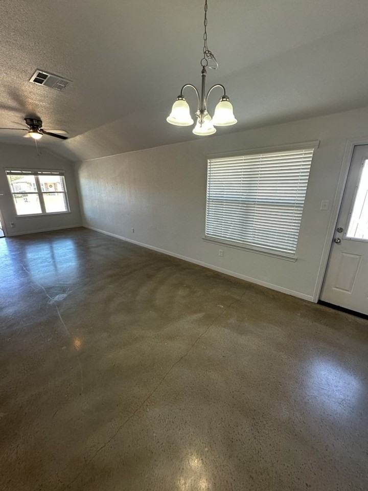 3111 Stonewall Dr #A - Photo 2 of 15