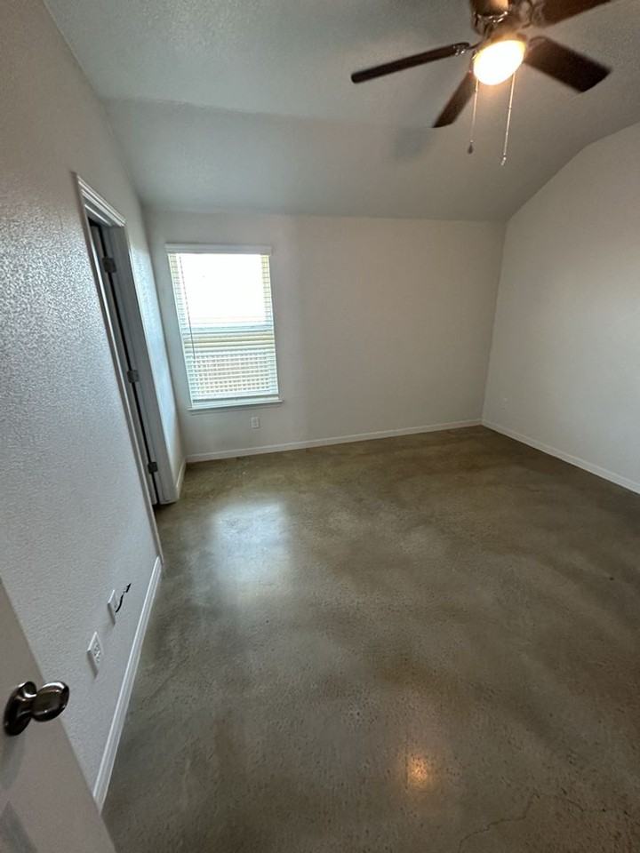 3111 Stonewall Dr #A - Photo 5 of 15