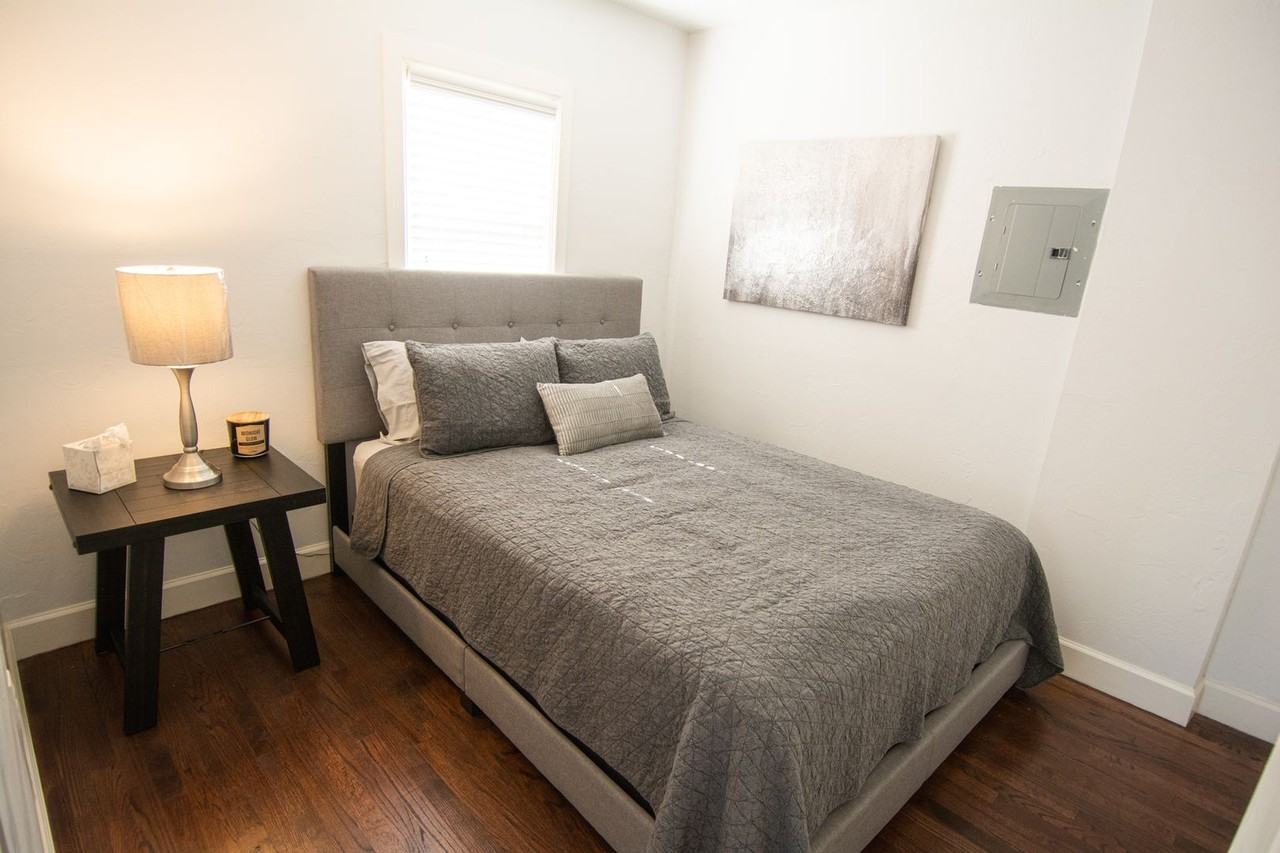 SUPER COZY APARTMENT IN THE HEART OF DOWNTOWN OKC - Photo 7 of 14