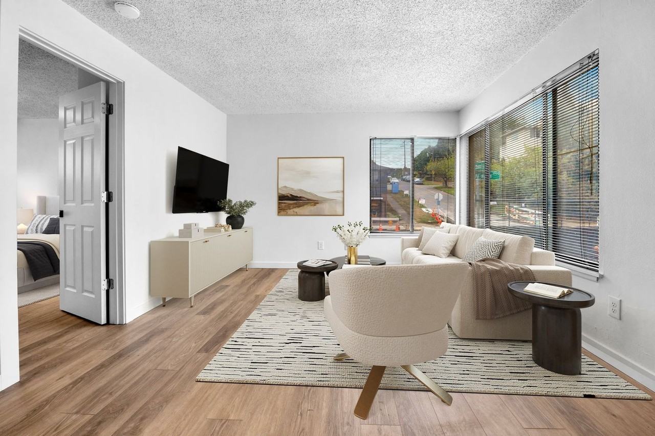 Gilmore Apts - Photo 7 of 8