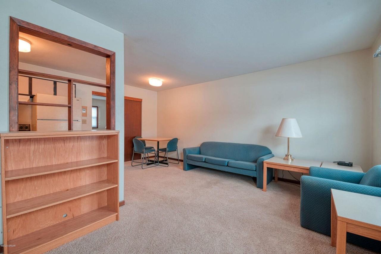 Stanford Ten - Photo 2 of 6