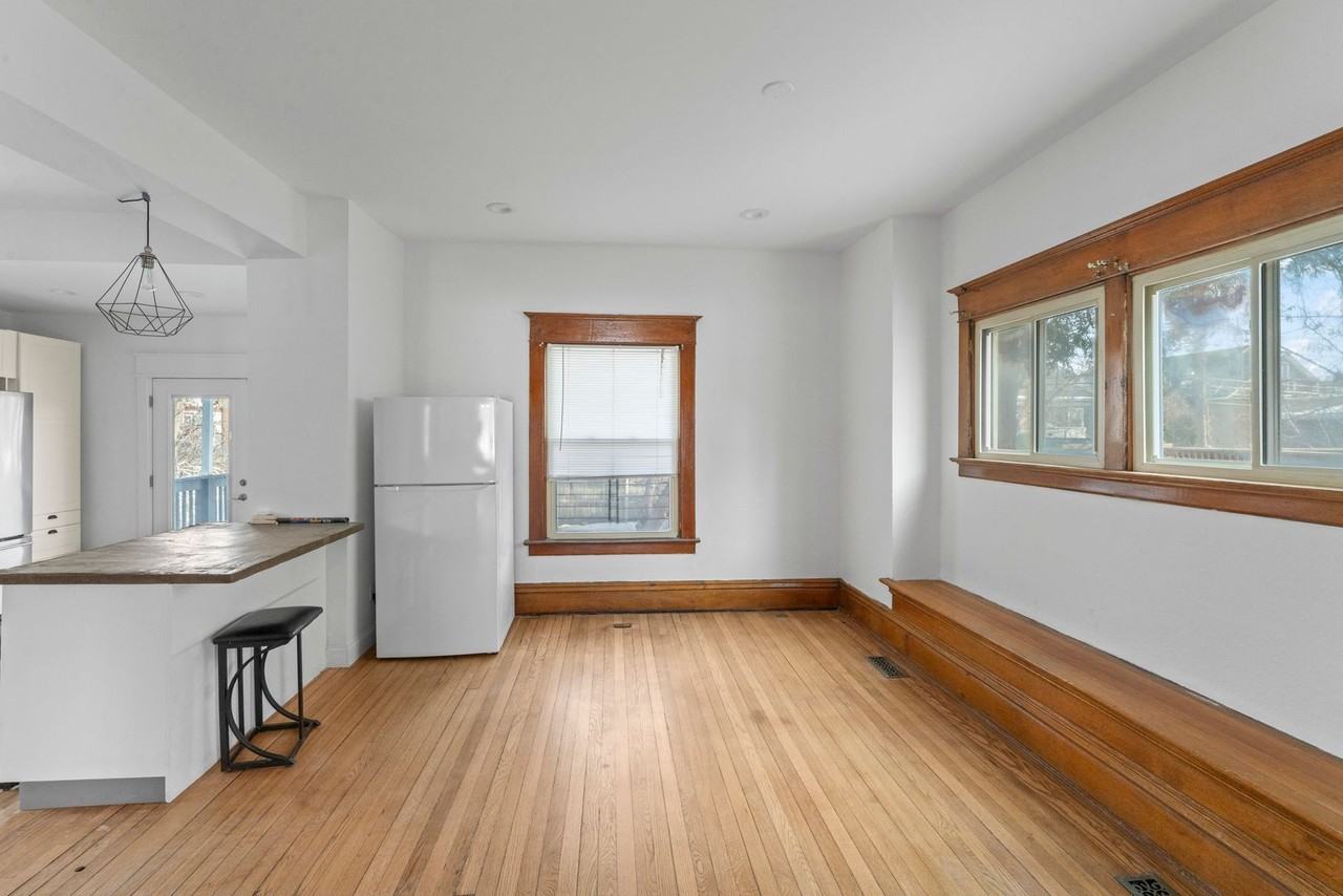 3825 Walnut St - Photo 5 of 36