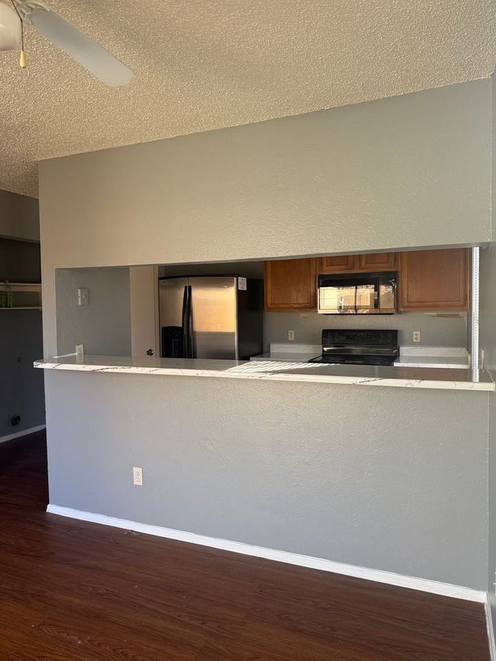 5504 Blue Spruce Dr - Photo 4 of 15