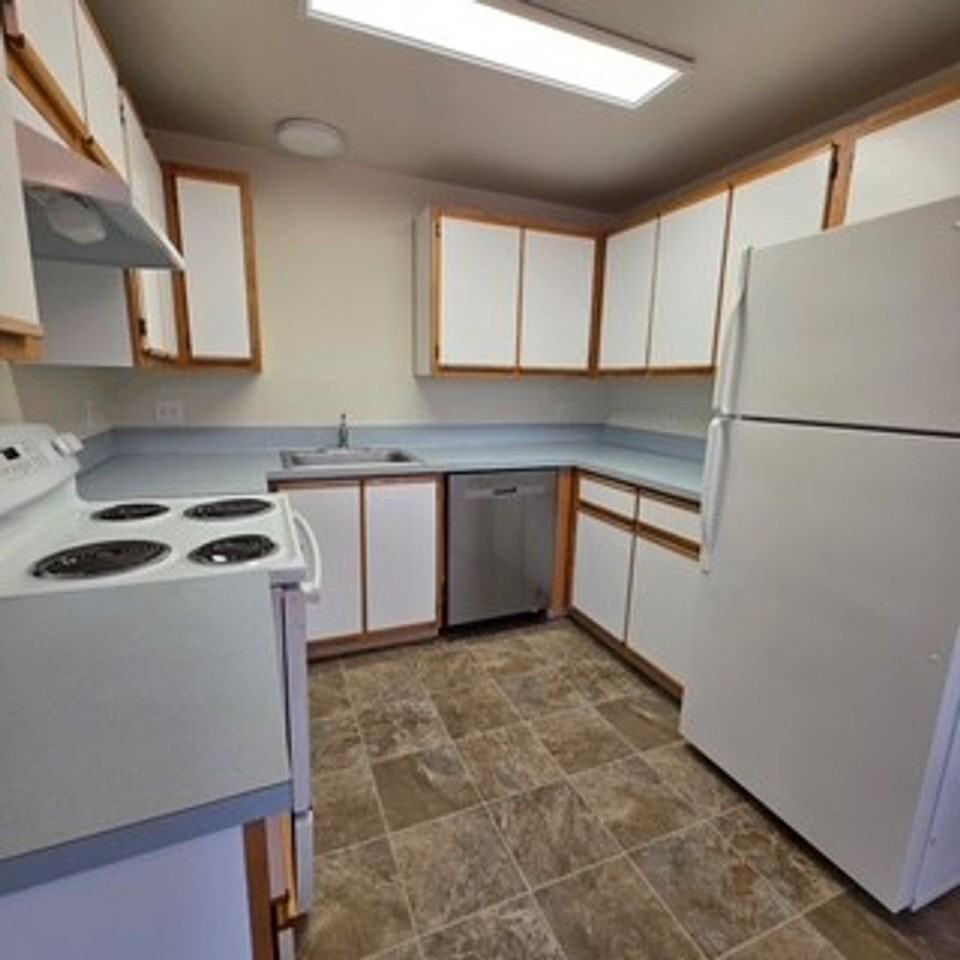 464-Starr Street - Photo 2 of 16