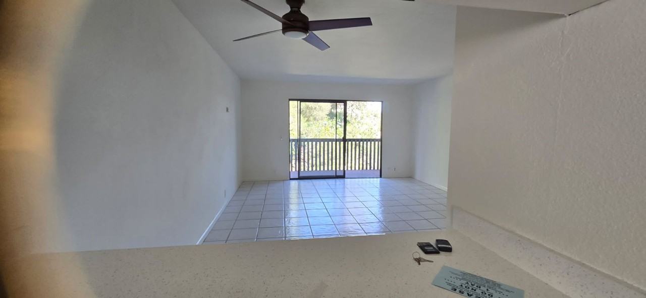 4950 Lantana Dr - Photo 6 of 10