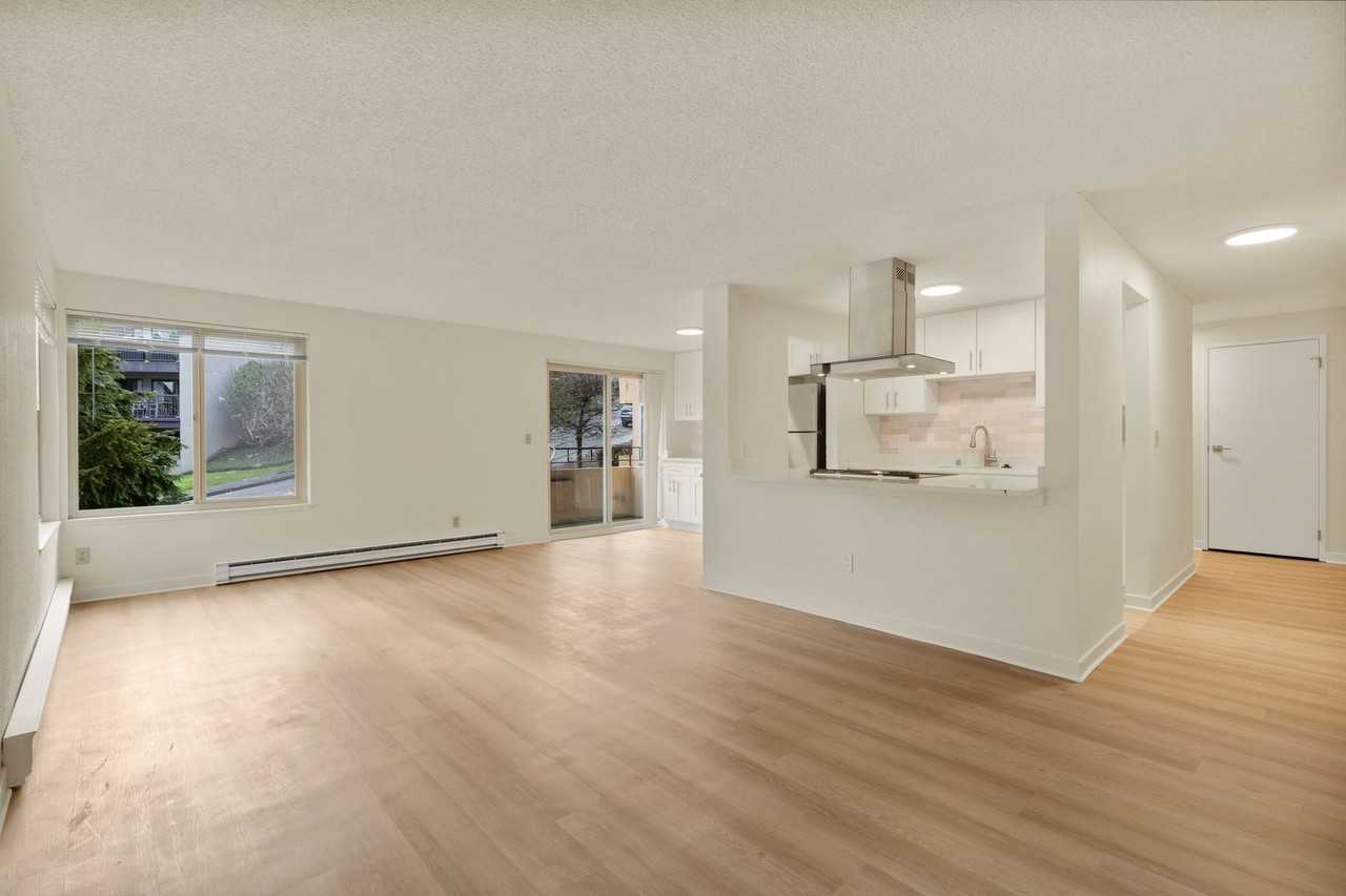 NO RENT FOR 4 - Photo 4 of 50