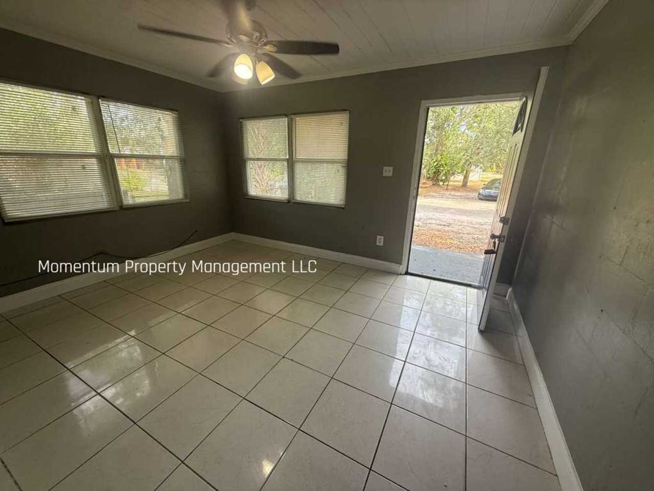 3618 Machado St #B - Photo 2 of 6