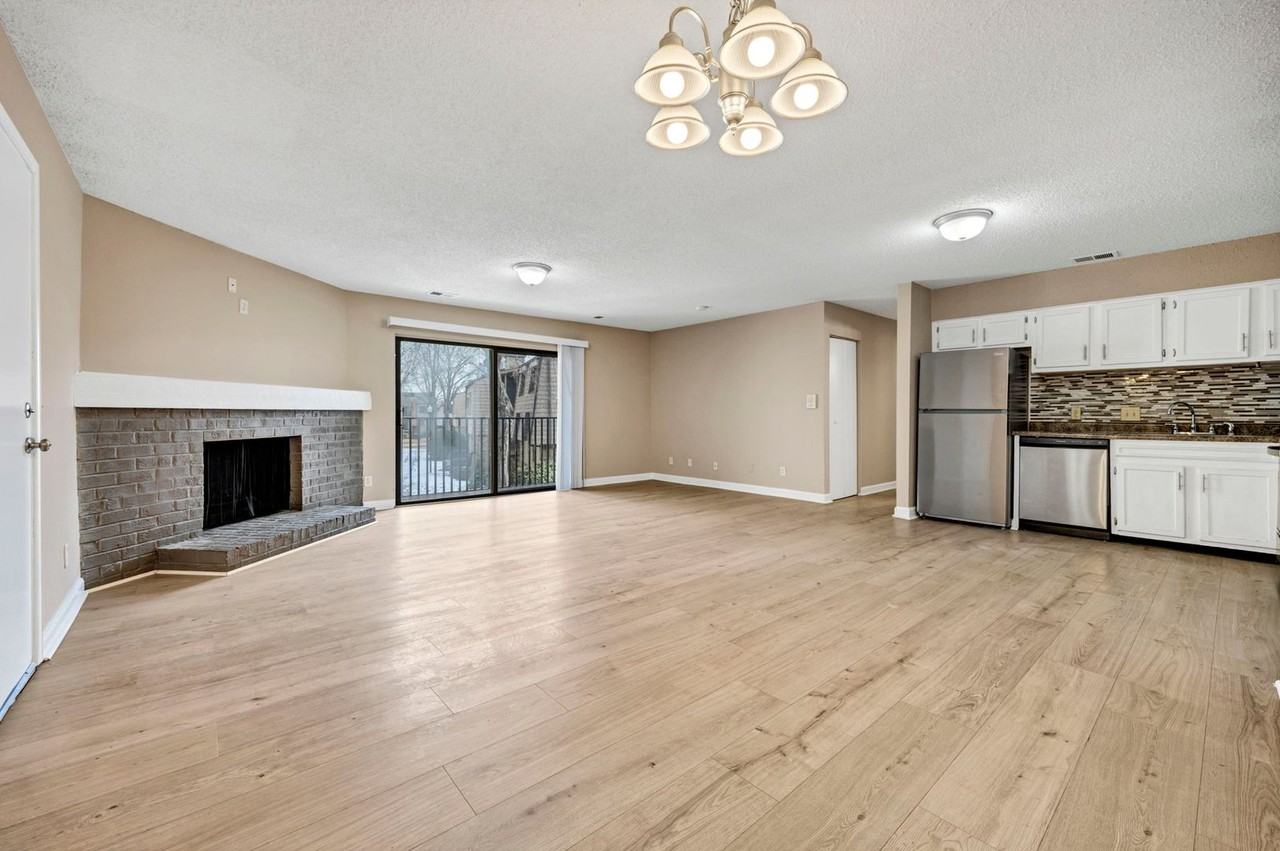 724 Old Manor Rd - Photo 5 of 18