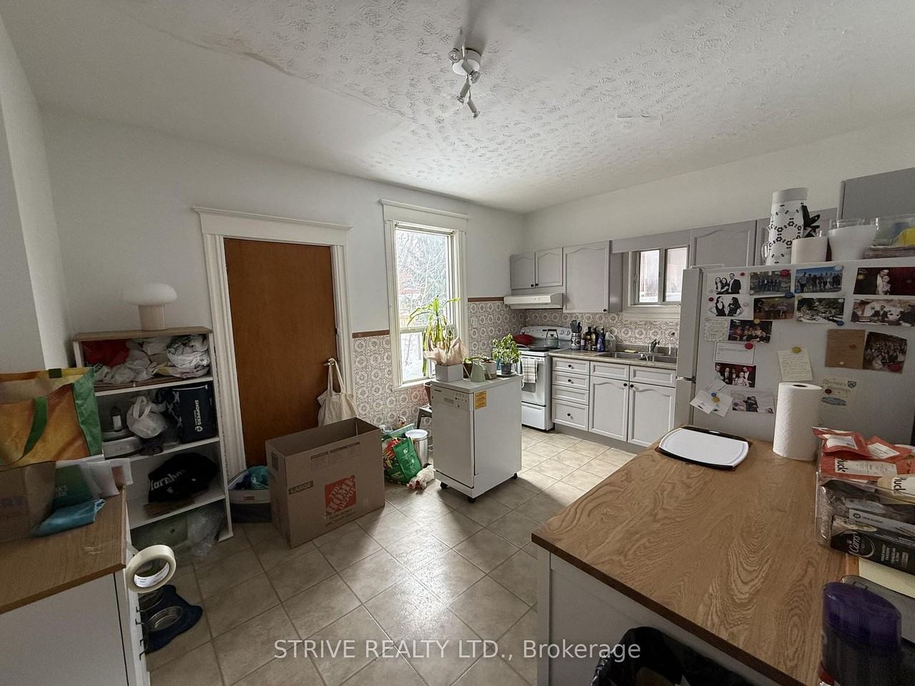 23 Burnfield Avenue - Photo 3 of 15