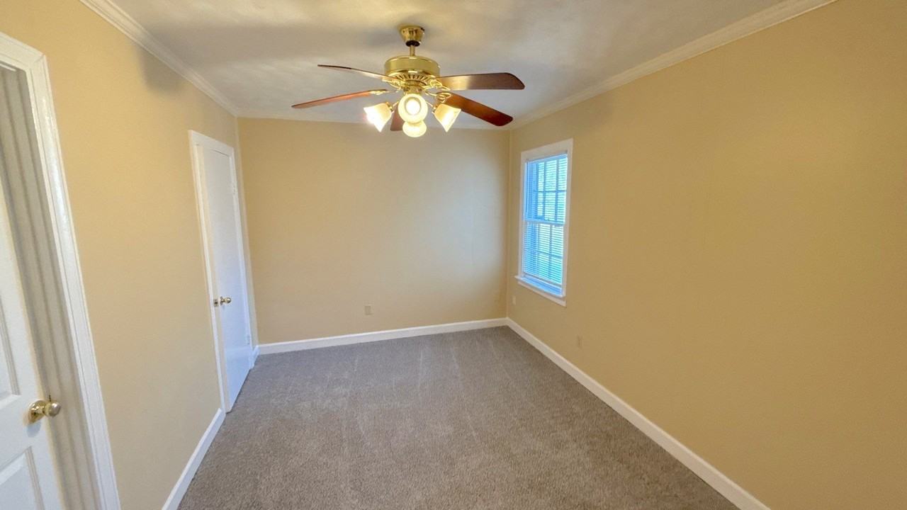 3340 Douglass Ave - Photo 3 of 11