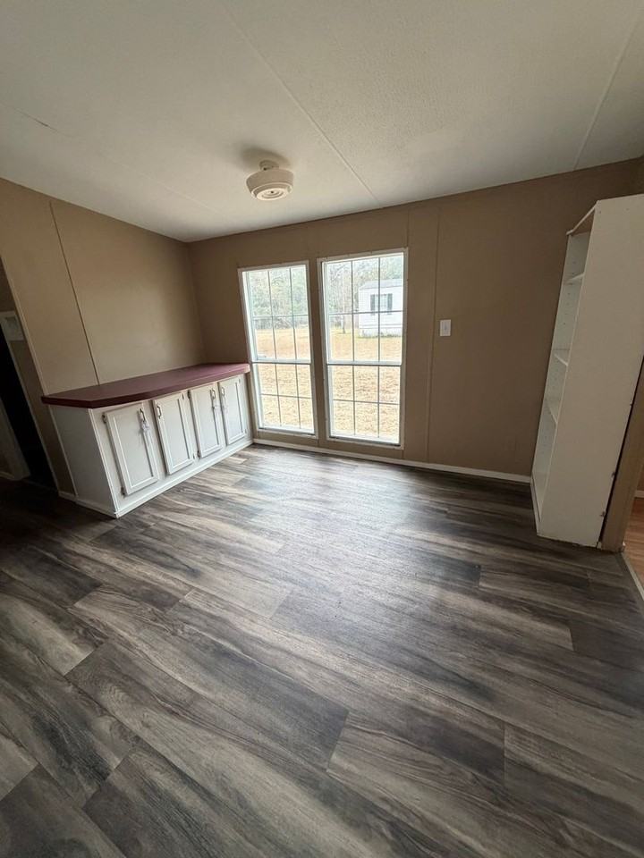 10 Dannee St - Photo 5 of 18