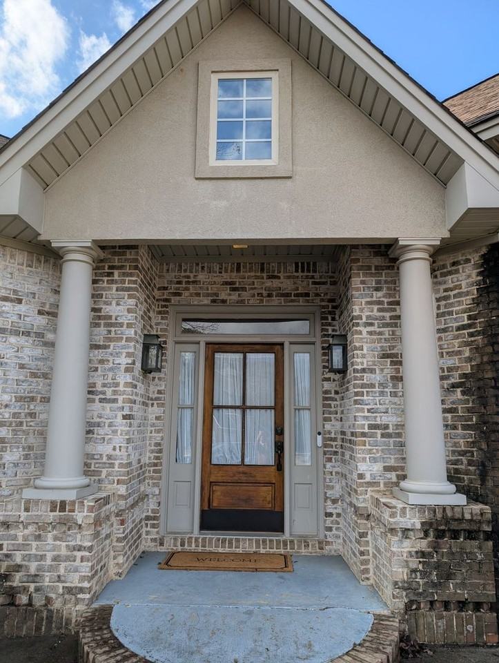 461 Belmonte Dr - Photo 2 of 19