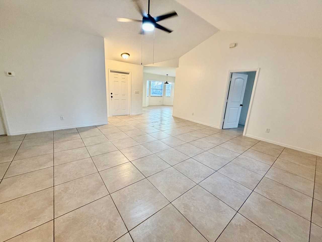 3906 13th St W - Photo 3 of 28