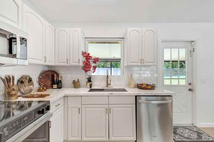 9312 Pinion Drive - Photo 5 of 8