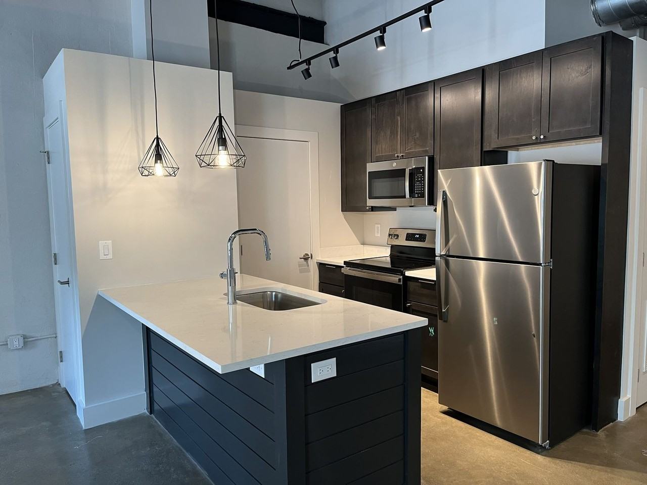 White Star Flats - Photo 5 of 30