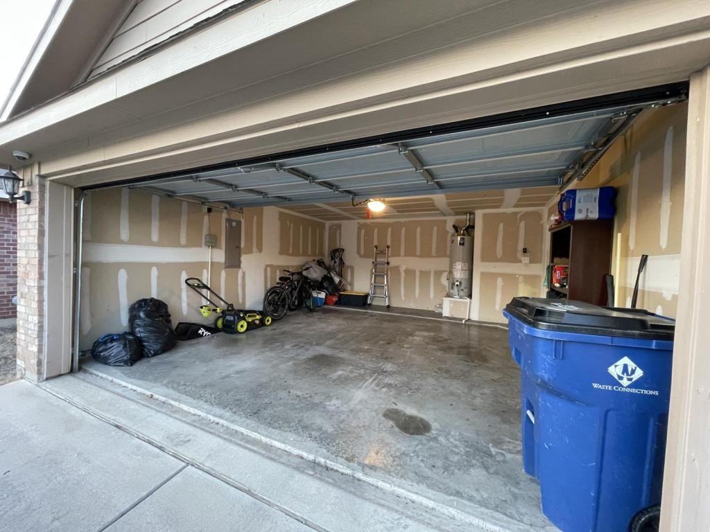 625 Hutchins Dr - Photo 5 of 21