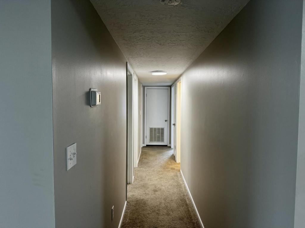 950 Life Dr - Photo 6 of 11