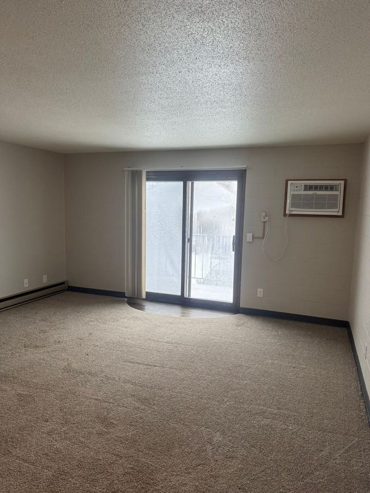 Darcys Apartments - Photo 4 of 16