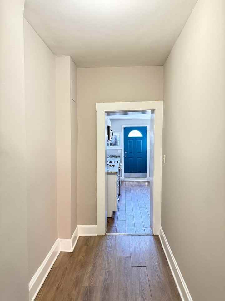 418 N East Ave - Photo 4 of 16