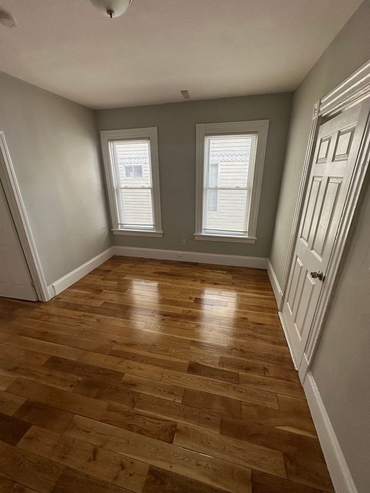 Catherine St. 124-130 - Photo 4 of 25